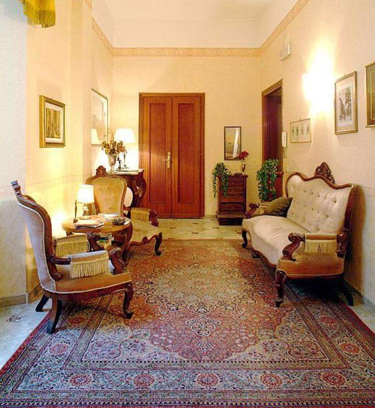 GUESTHOUSE Welcome House, Rome in Italy | Backpacker Hostels